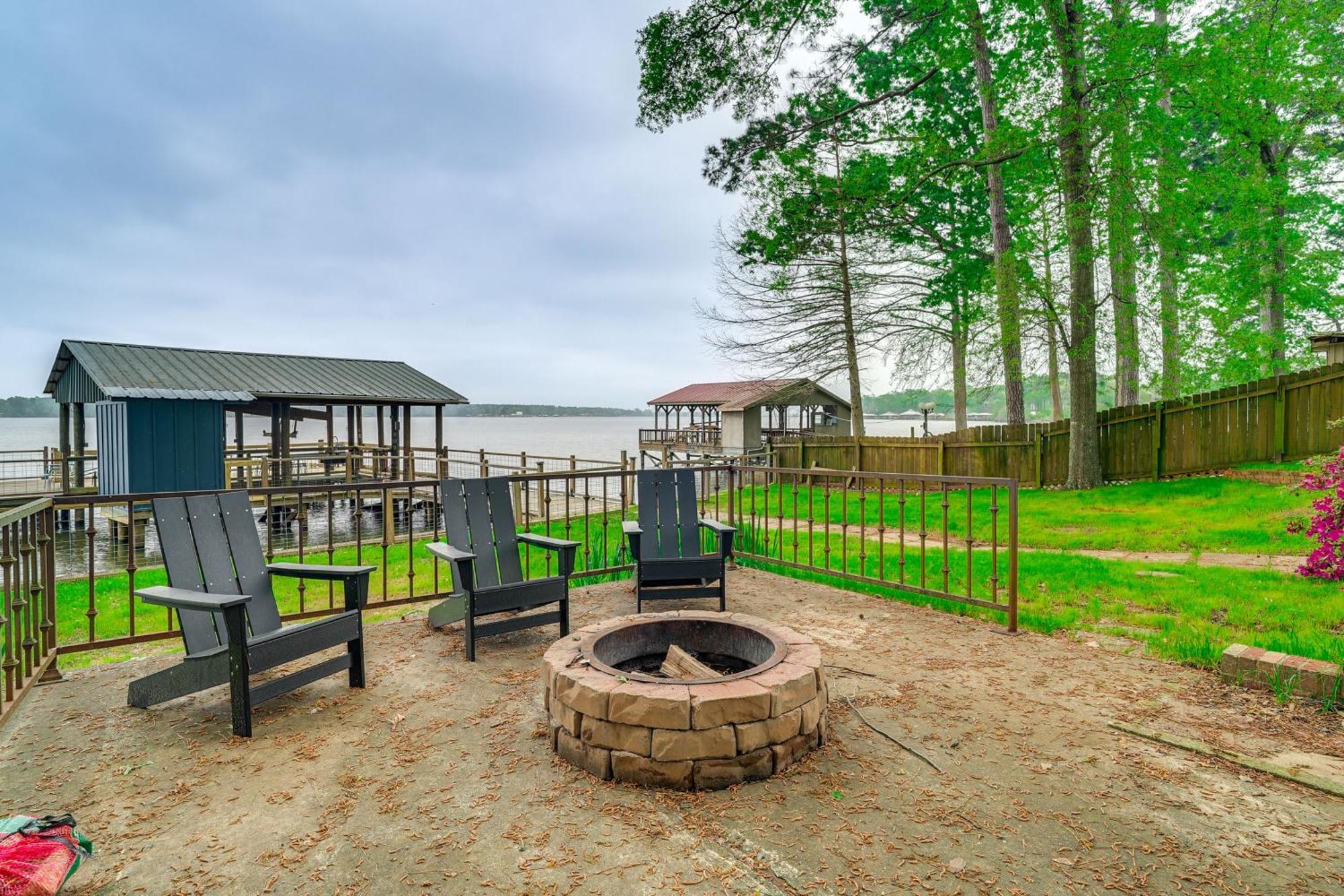 Waterfront House On Toledo Bend With Private Dock! Villa Alliance Bagian luar foto